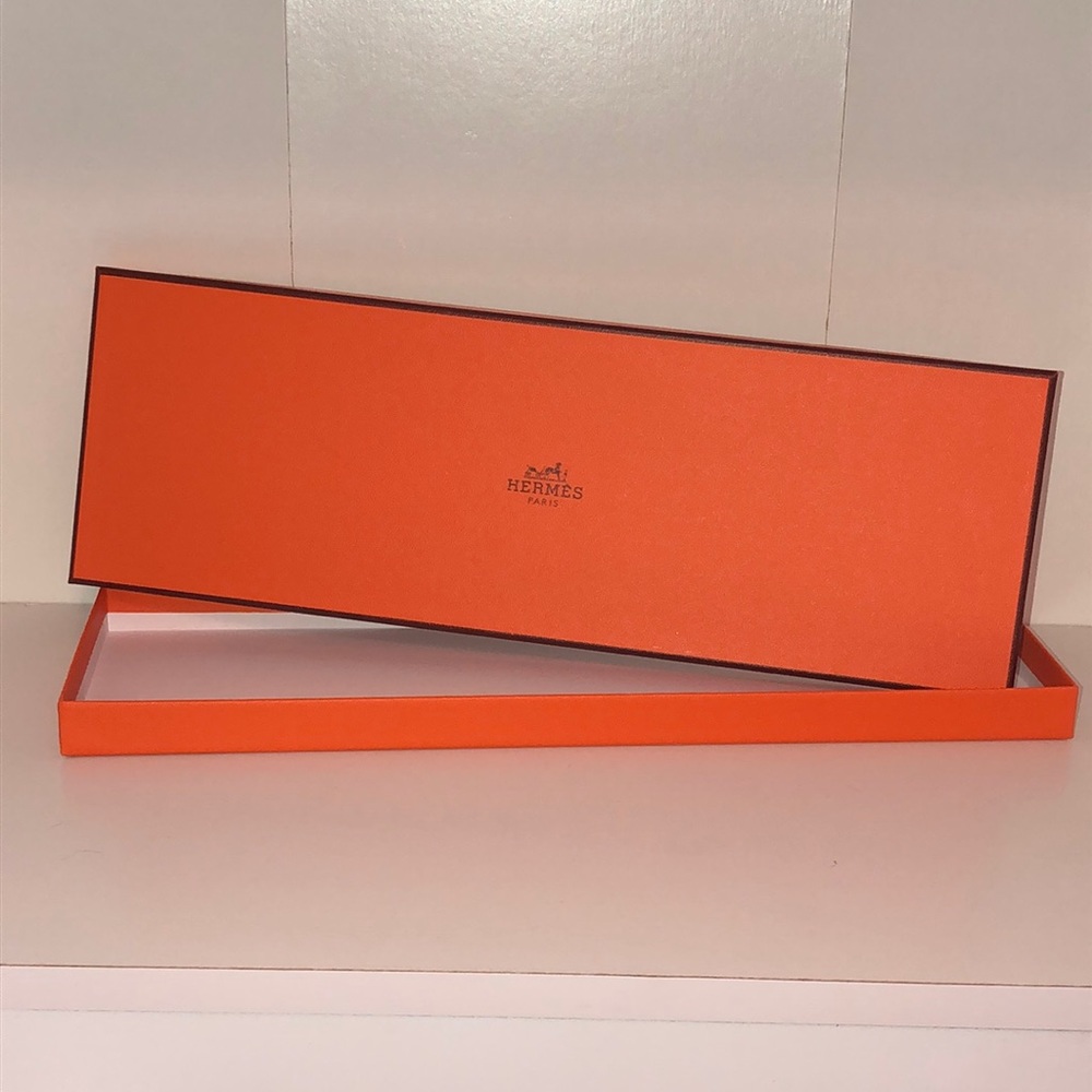 HERMES GIFT BOX-3 AVAIL